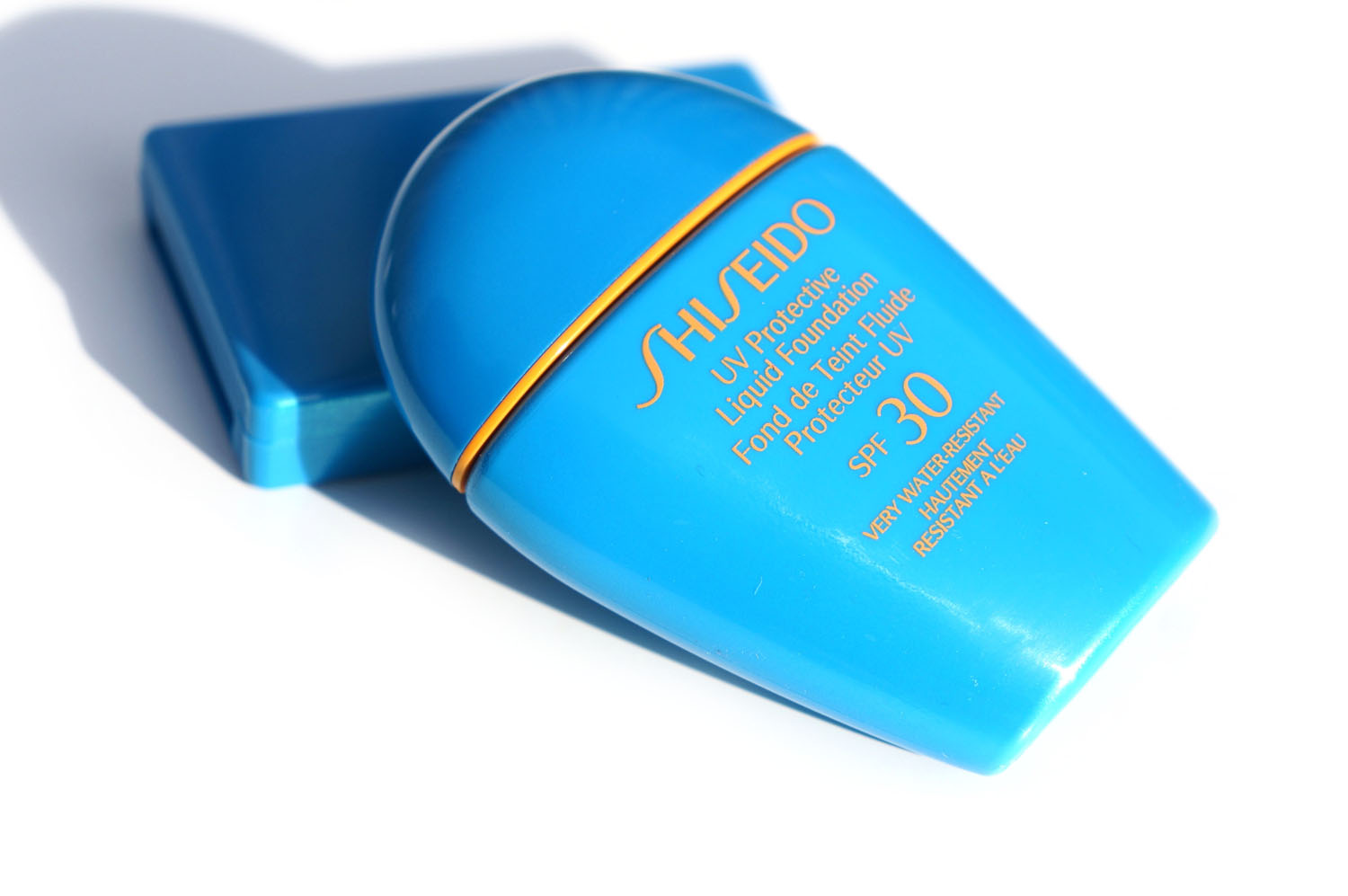 Make up s UV filtrom – Protective Liquid Foundation od Shiseido.